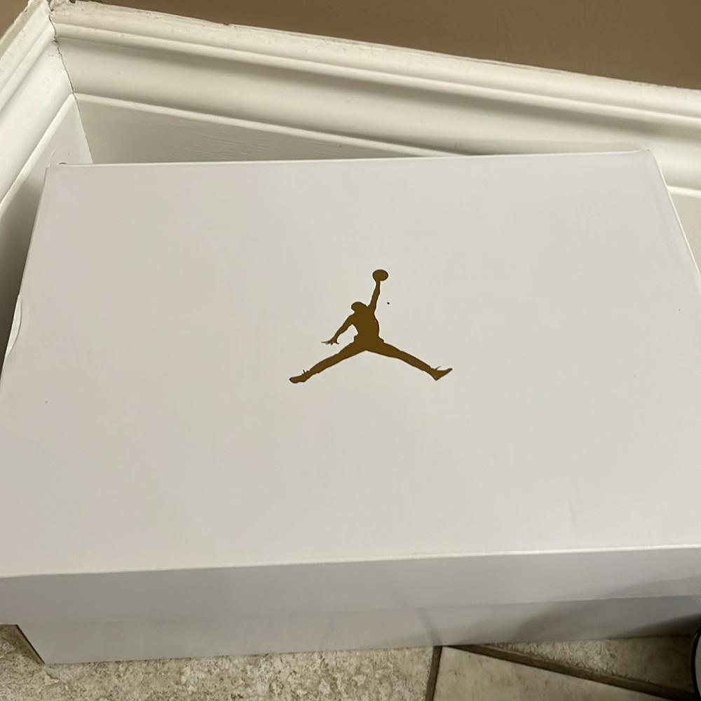 Nike - Picture 7 of 7
